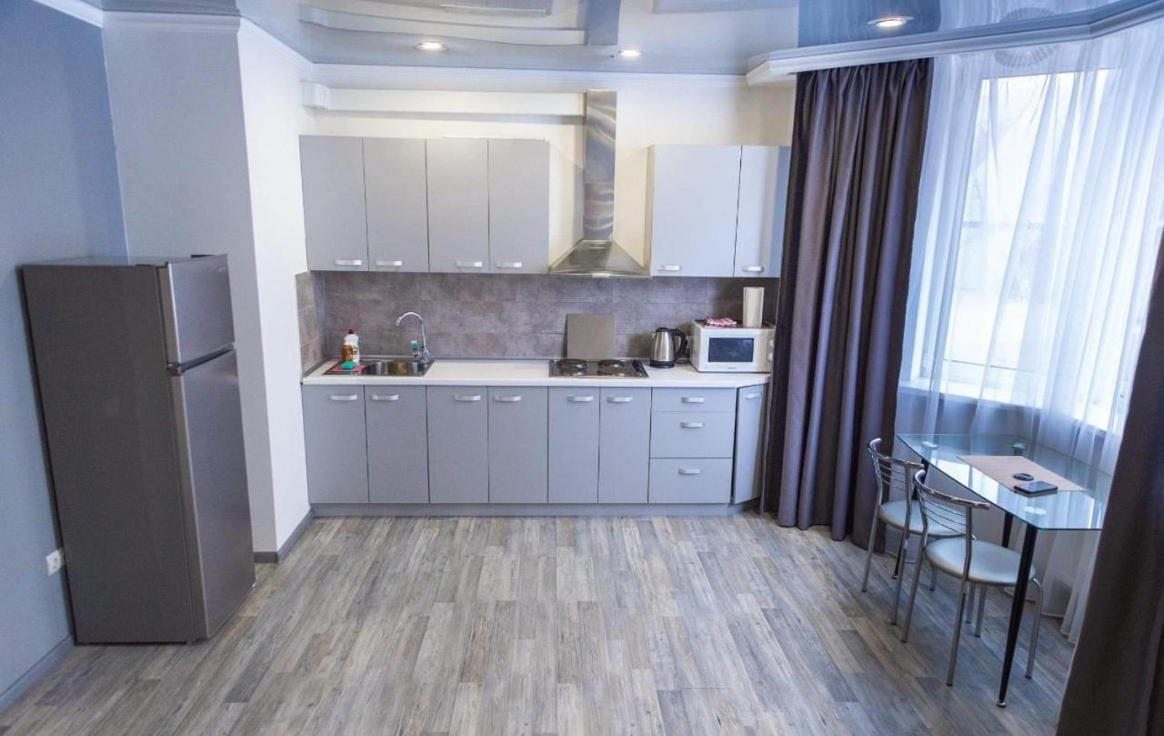 Cozy Apartment In A New Building Close To The Downtown Киев Екстериор снимка